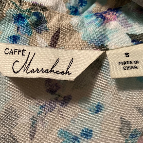 Caffe Marrakesh Button Up Floral Top - Picture 3 of 7